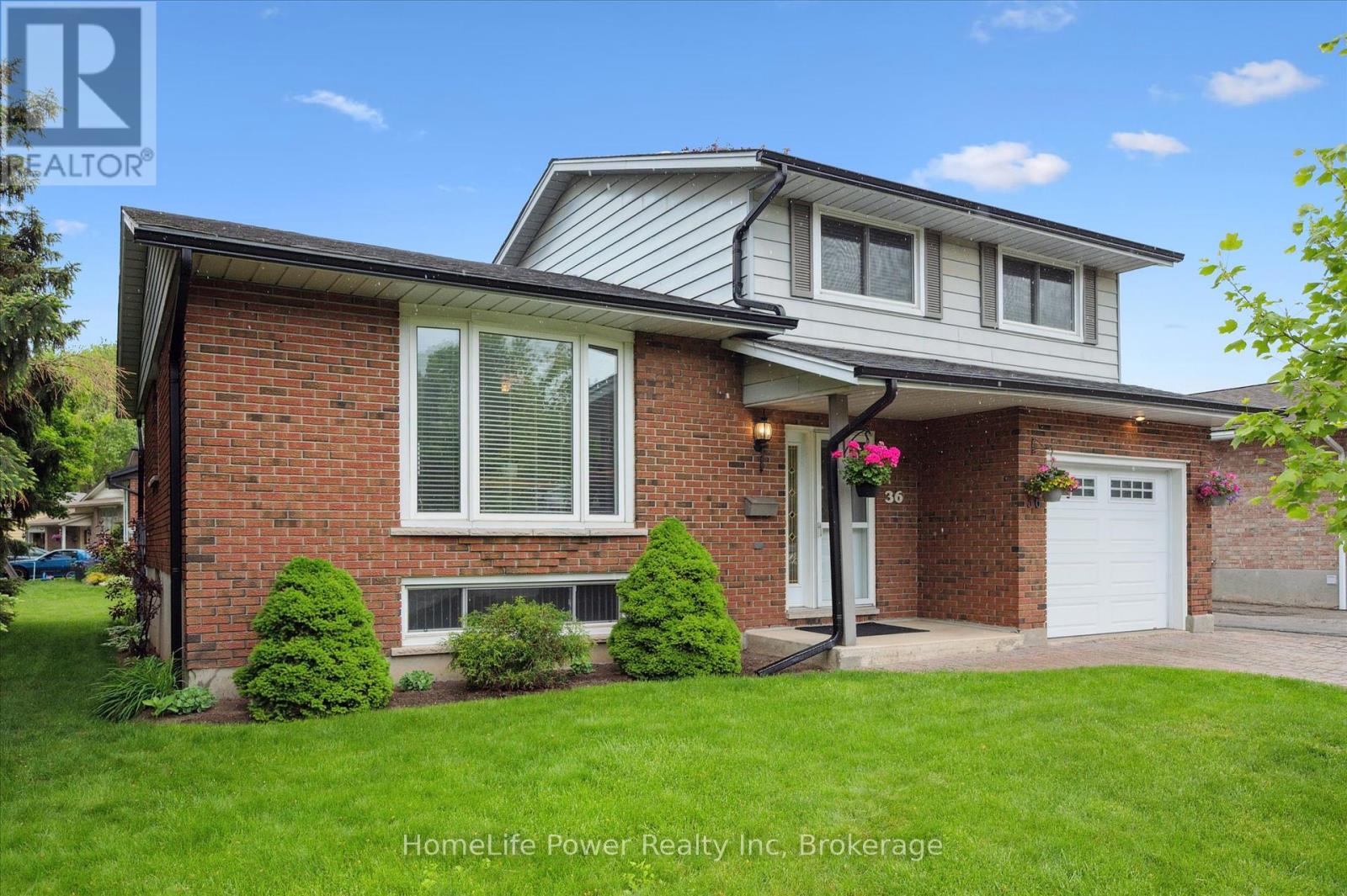 36 SANDERSON DRIVE, Guelph, Ontario