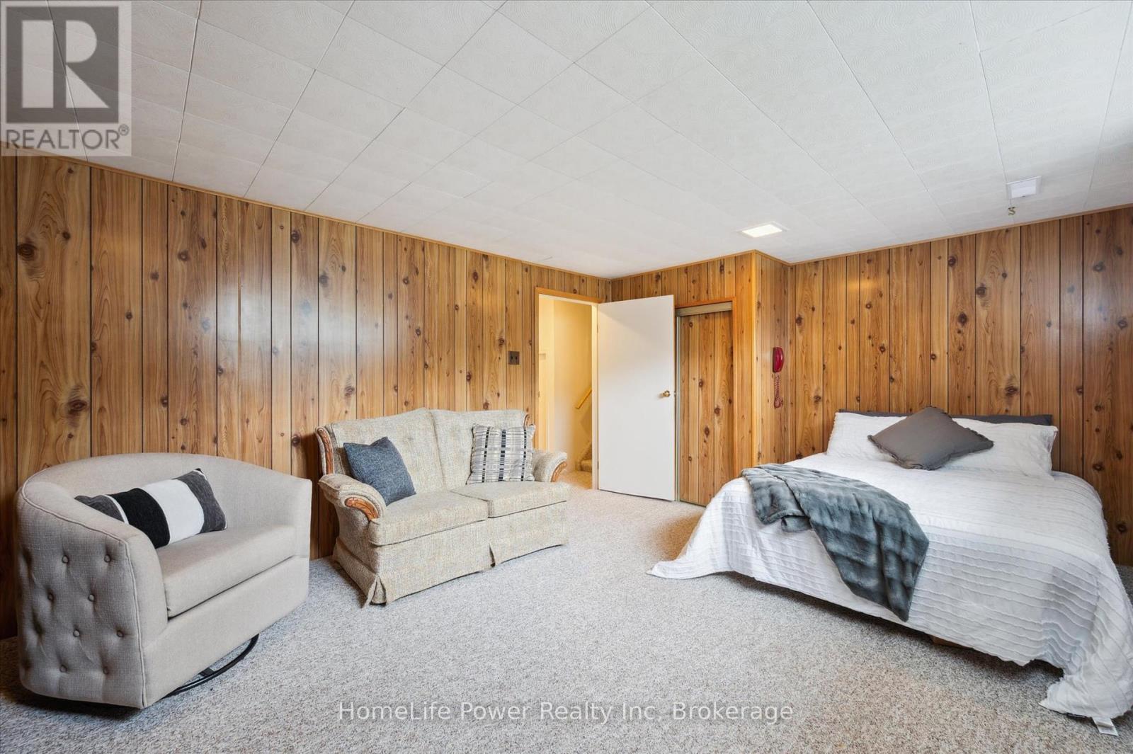 36 Sanderson Drive, Guelph, Ontario  N1H 7B8 - Photo 26 - X12334391