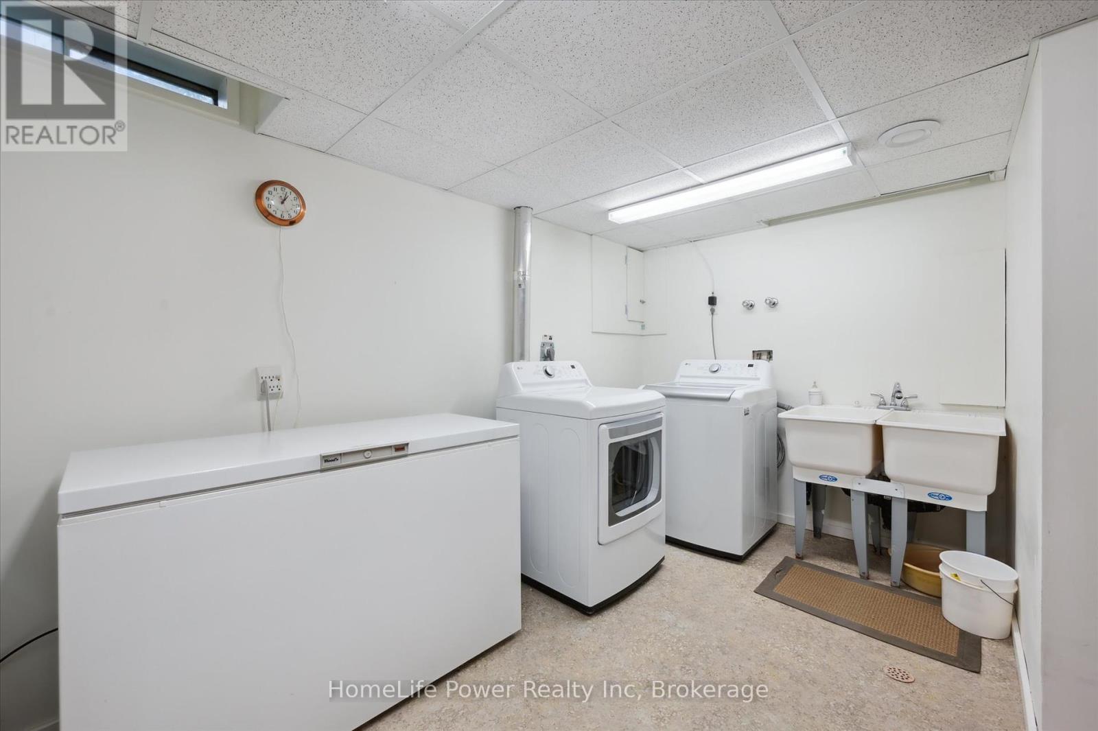 36 Sanderson Drive, Guelph, Ontario  N1H 7B8 - Photo 28 - X12334391
