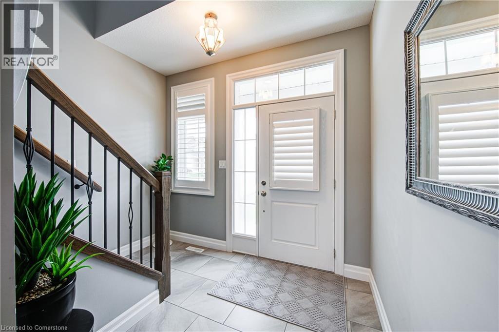 943 Downing Drive, Woodstock, Ontario  N4T 0E1 - Photo 4 - 40758891