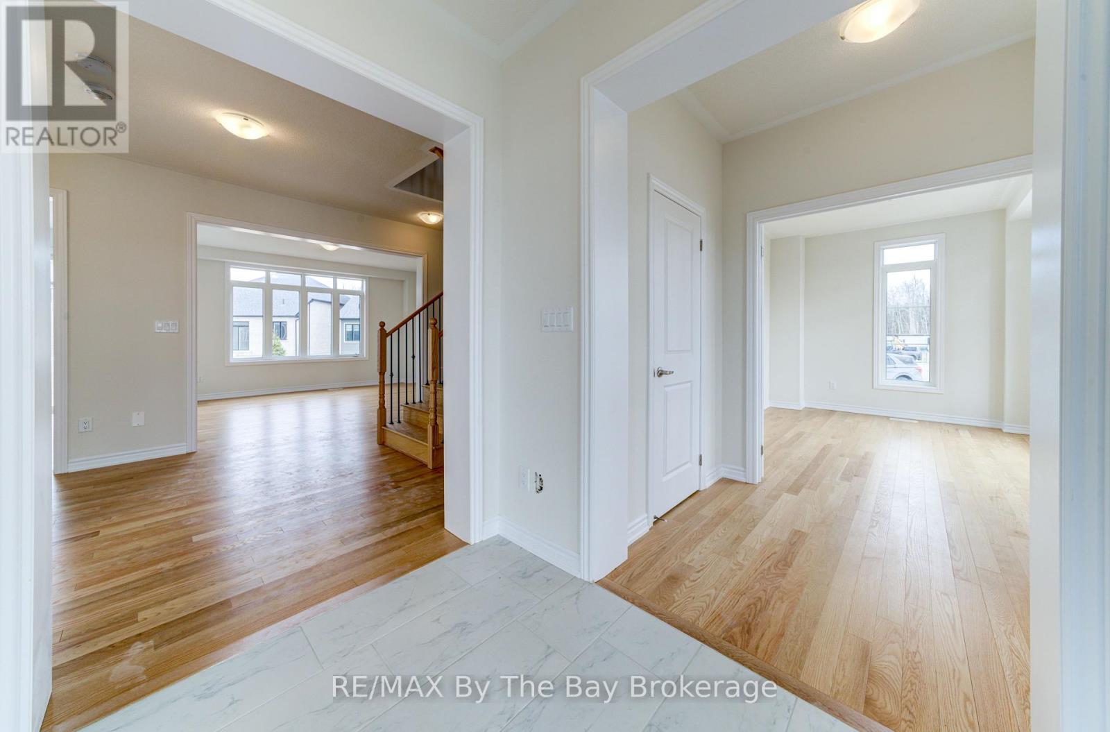 105 Sun Valley Avenue, Wasaga Beach, Ontario  L9Z 0N8 - Photo 6 - S12334679