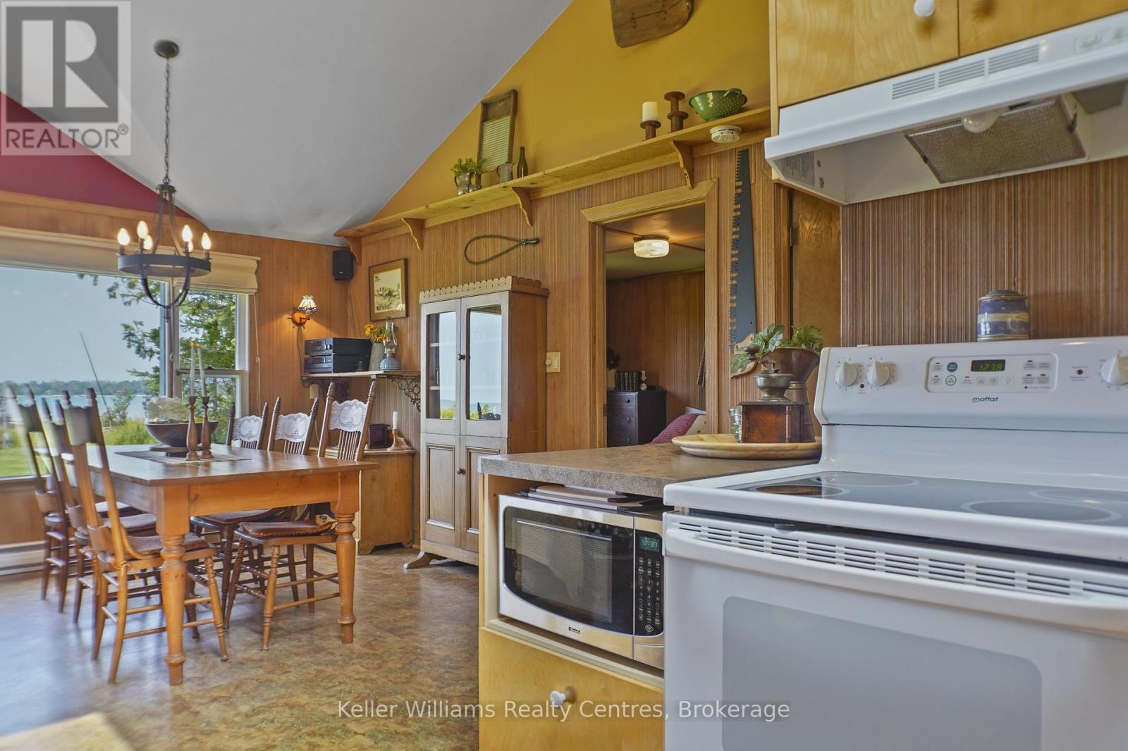 44 Cedar Drive, South Bruce Peninsula, Ontario  N0H 2R0 - Photo 11 - X12335030