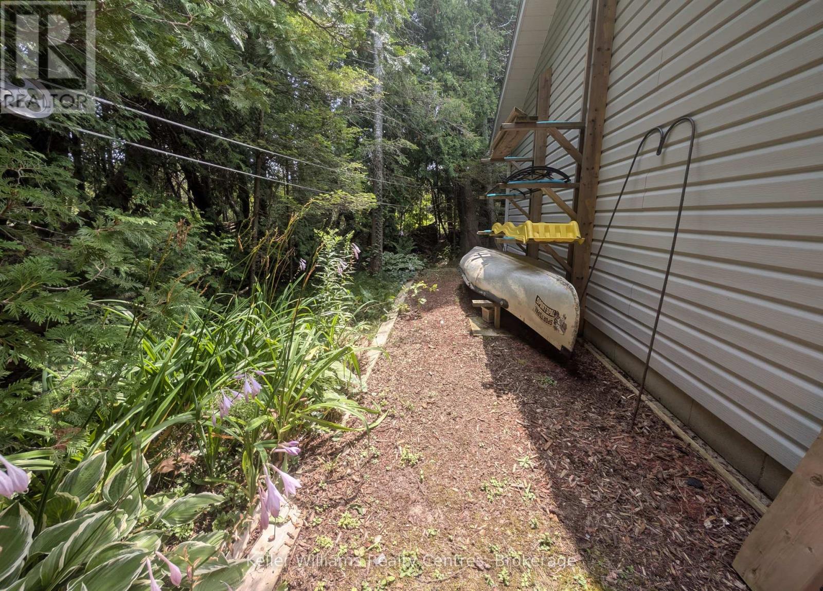 44 Cedar Drive, South Bruce Peninsula, Ontario  N0H 2R0 - Photo 34 - X12335030