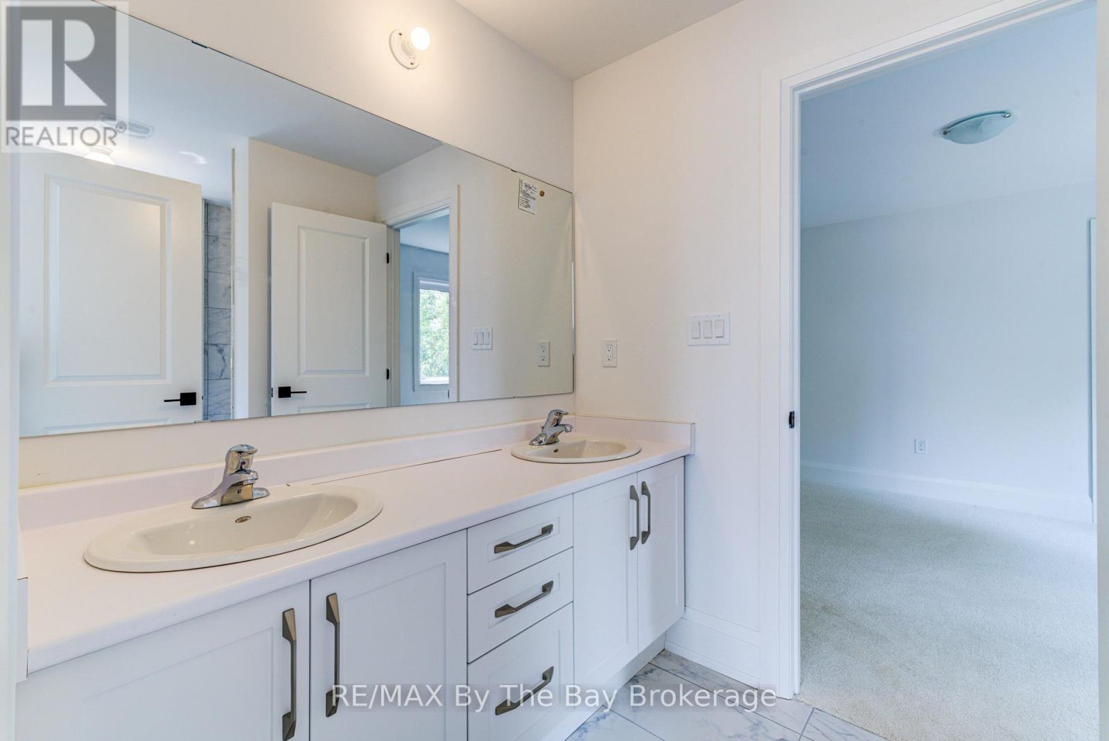 13 Emerald Street, Wasaga Beach, Ontario  L9Z 2N5 - Photo 29 - S12335119