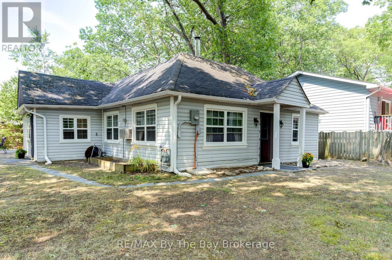 110 24th Street N, Wasaga Beach, Ontario  L9Z 2E7 - Photo 35 - S12335271