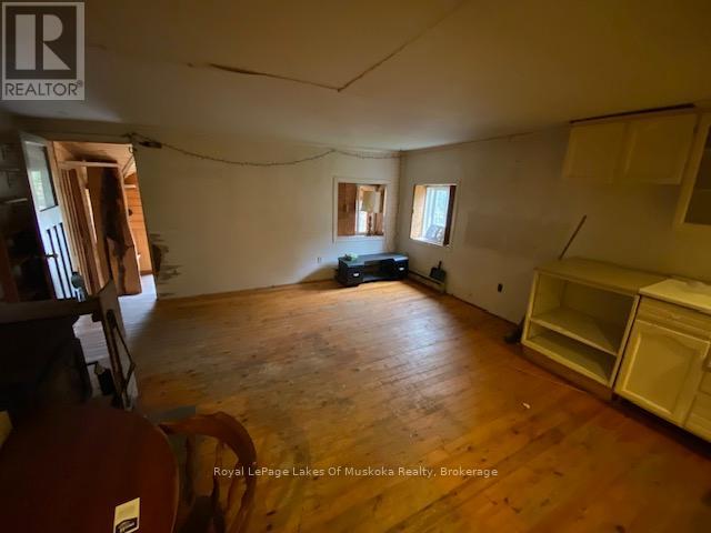 1590 Yearley Road, Huntsville, Ontario  P0B 1M0 - Photo 16 - X12335484