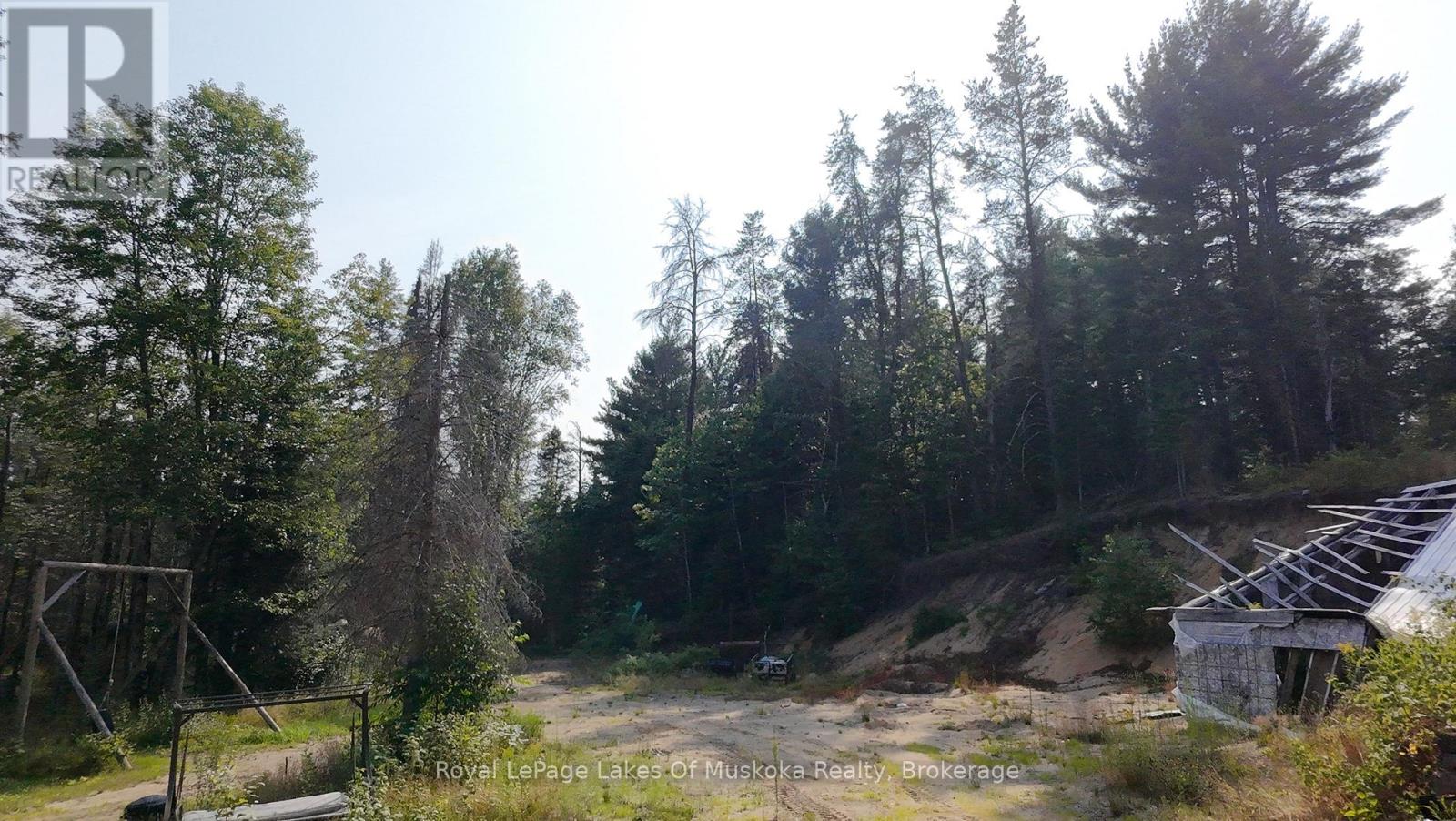 1590 Yearley Road, Huntsville, Ontario  P0B 1M0 - Photo 22 - X12335484