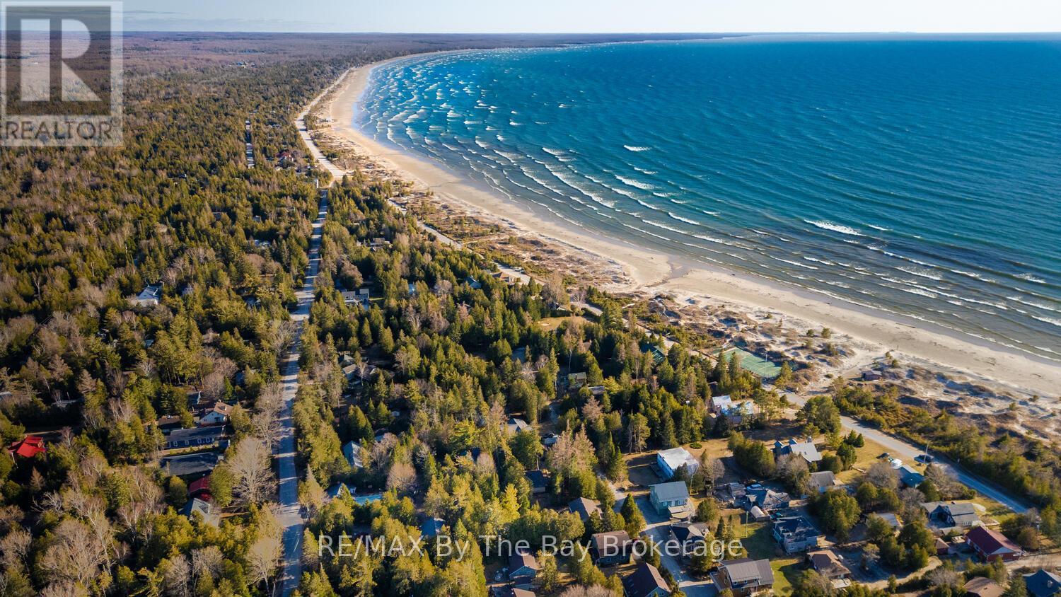 1120 King Edward Avenue, South Bruce Peninsula, Ontario  N0H 2G0 - Photo 47 - X12335630