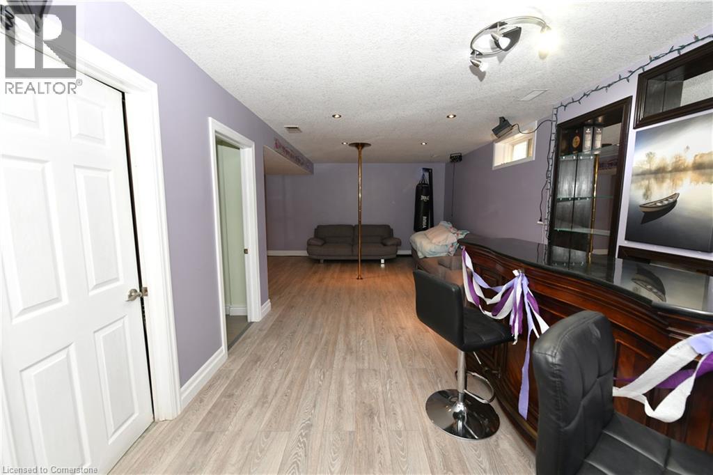 260 Bridlewreath Street, Kitchener, Ontario  N2E 4B4 - Photo 11 - 40758440
