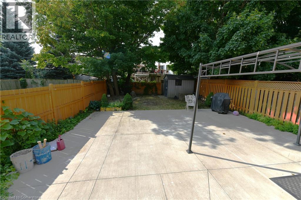 260 Bridlewreath Street, Kitchener, Ontario  N2E 4B4 - Photo 19 - 40758440