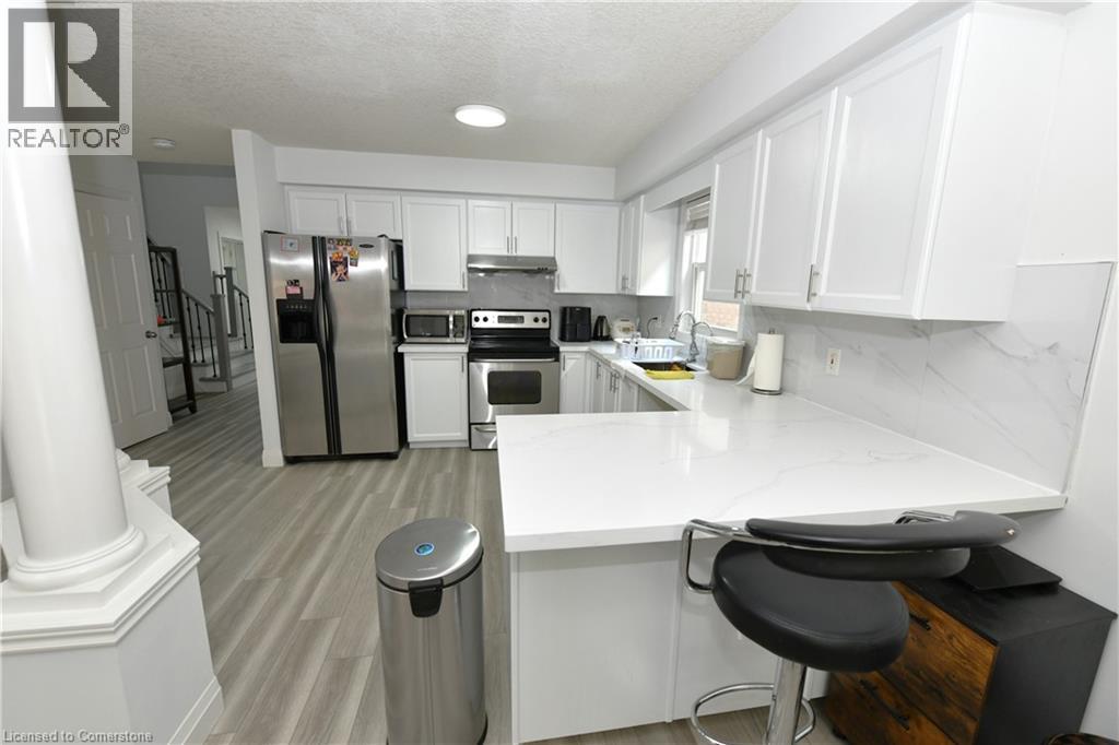 260 Bridlewreath Street, Kitchener, Ontario  N2E 4B4 - Photo 6 - 40758440