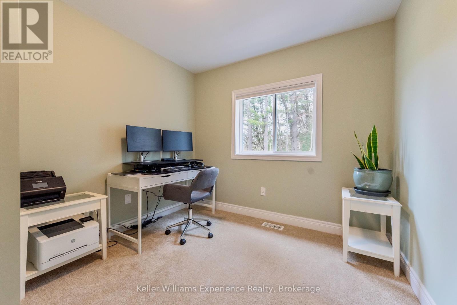 31 Nicole Park Court, Bracebridge, Ontario  P1L 0C8 - Photo 11 - X12335991