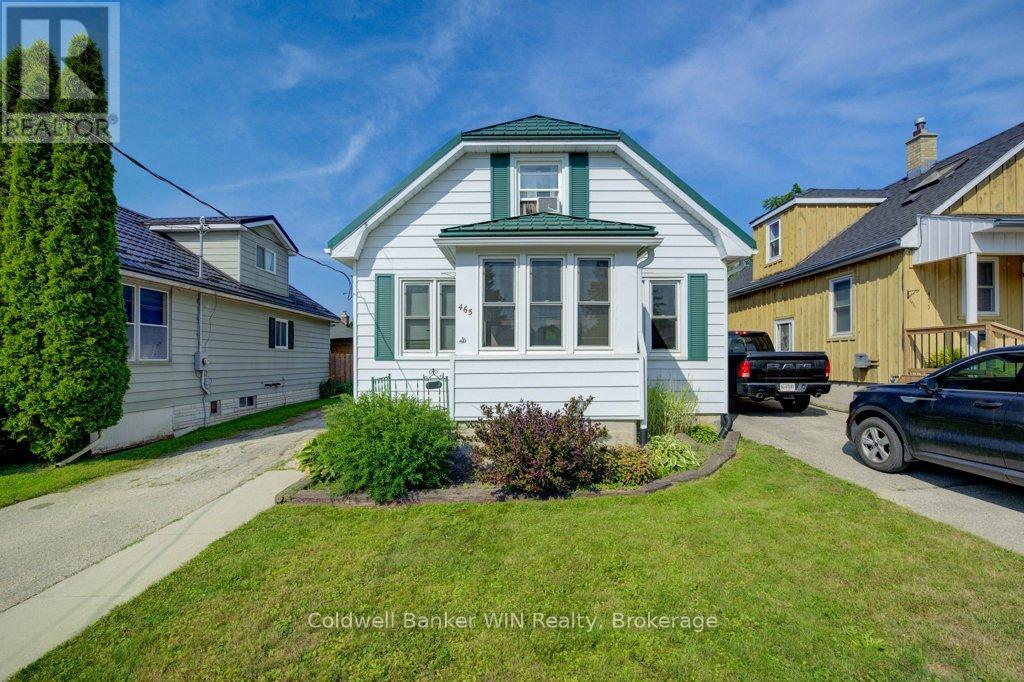 465 John Street, Wellington North, Ontario  N0G 2L3 - Photo 2 - X12335996