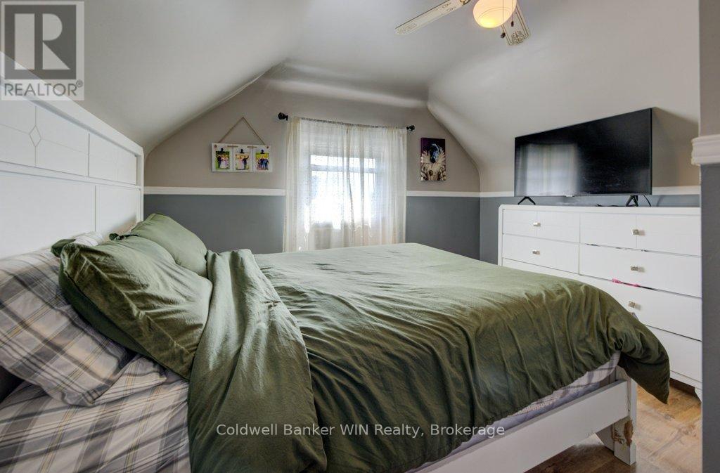 465 John Street, Wellington North, Ontario  N0G 2L3 - Photo 25 - X12335996