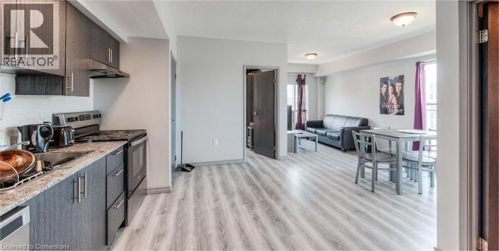 275 Larch Street, Waterloo, Ontario  N2L 3R2 - Photo 2 - 40759076