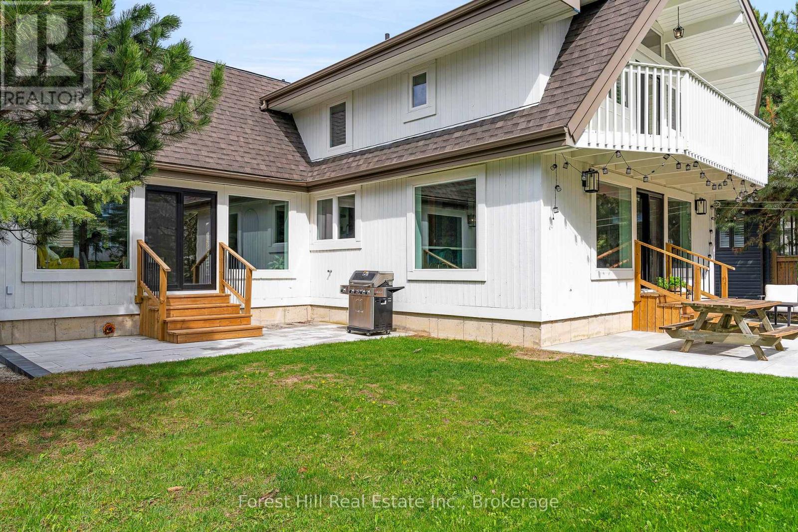 144 Brooker Boulevard, Blue Mountains, Ontario  L9Y 0L4 - Photo 2 - X12336167