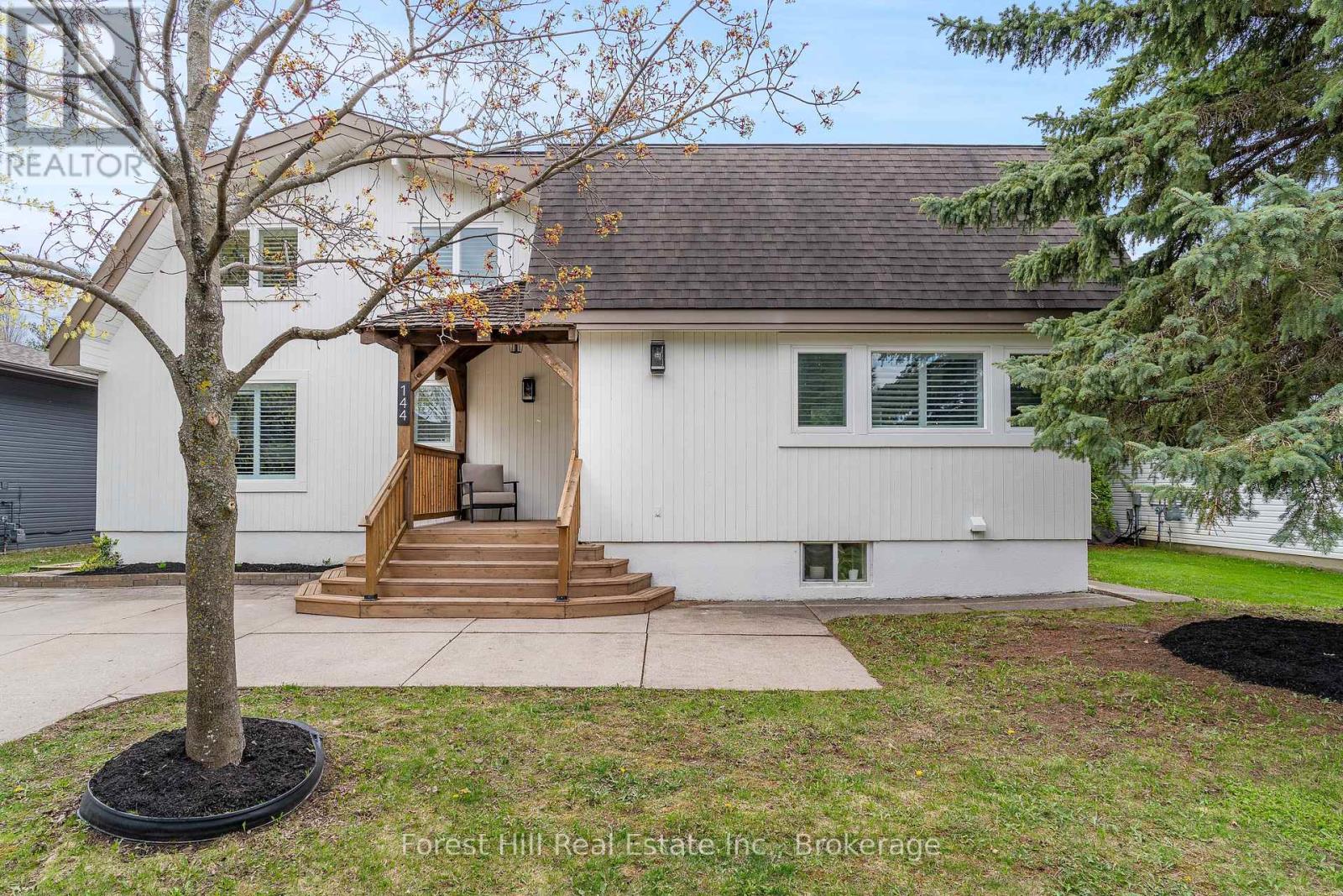 144 Brooker Boulevard, Blue Mountains, Ontario  L9Y 0L4 - Photo 6 - X12336167
