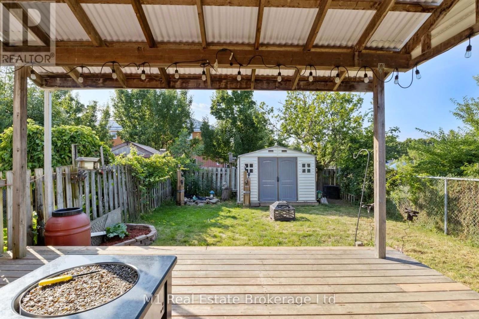 710 Denny Gate, Centre Wellington, Ontario  N1M 3S1 - Photo 28 - X12336170