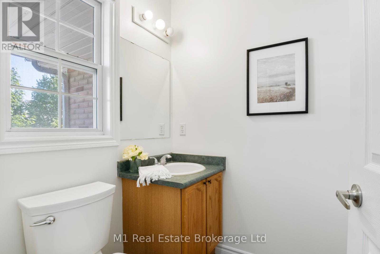 710 Denny Gate, Centre Wellington, Ontario  N1M 3S1 - Photo 6 - X12336170