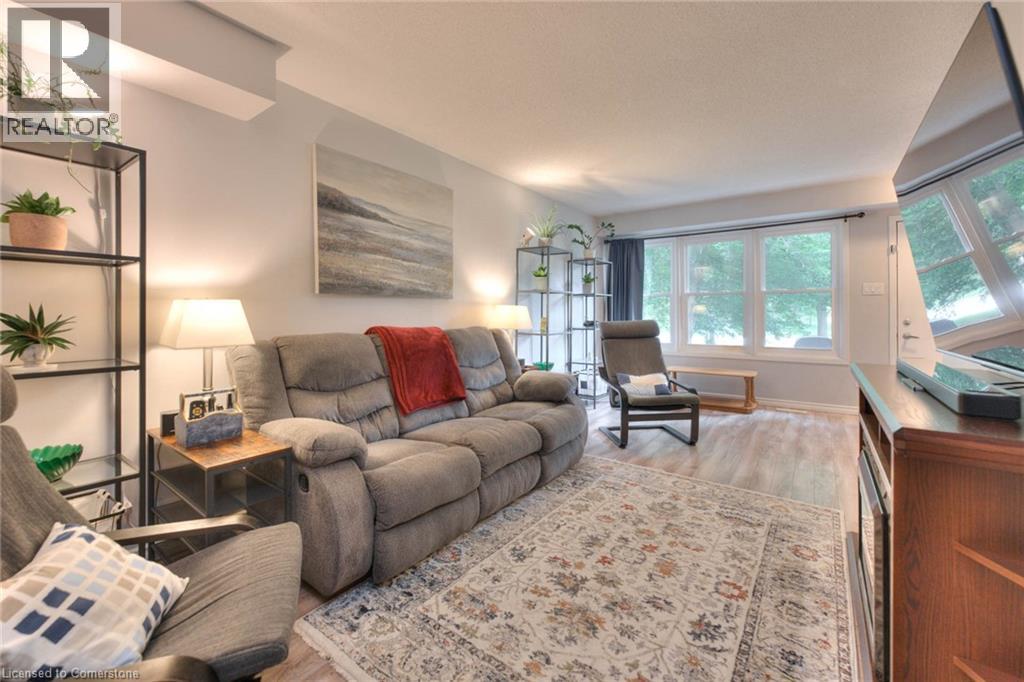 513 Quiet Place Unit# 2, Waterloo, Ontario  N2L 5L6 - Photo 10 - 40759103