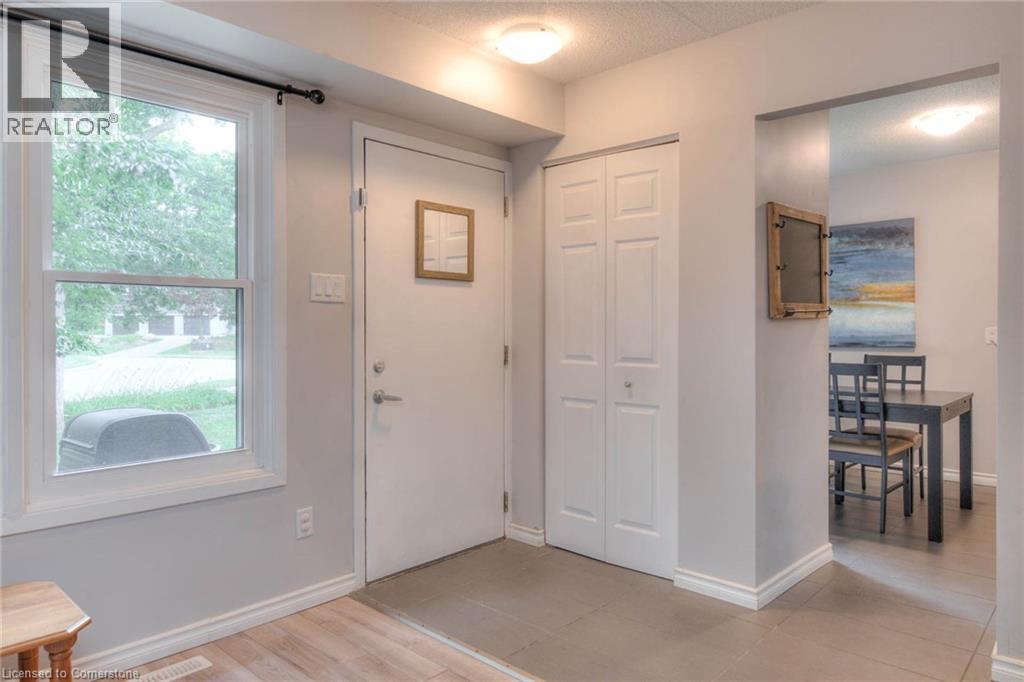 513 Quiet Place Unit# 2, Waterloo, Ontario  N2L 5L6 - Photo 5 - 40759103