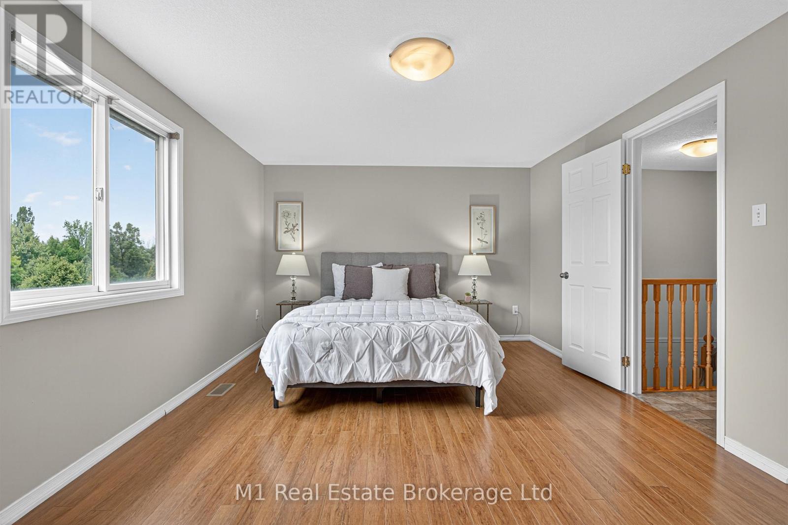 112 Chesterton Lane, Guelph, Ontario  N1E 7B8 - Photo 18 - X12336310