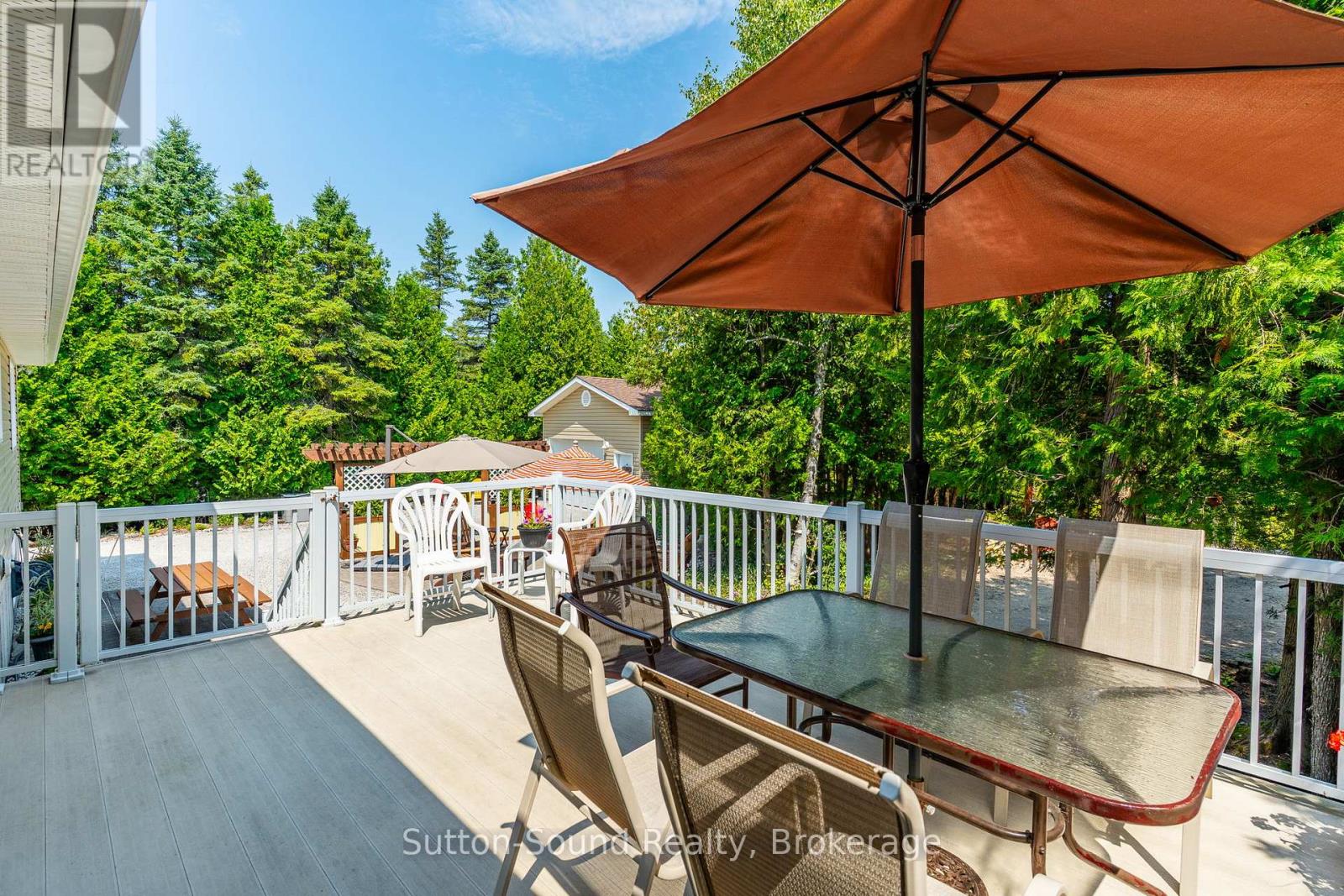 1215 Sunset Drive, South Bruce Peninsula, Ontario  N0H 2T0 - Photo 33 - X12336368