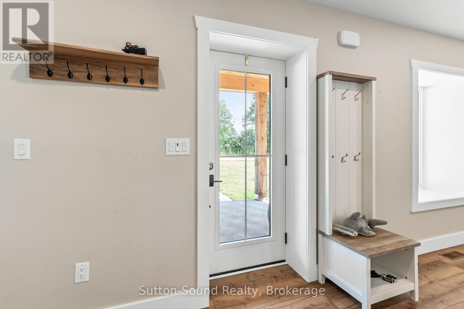 383230 Dawson Road, Georgian Bluffs, Ontario  N0H 2T0 - Photo 6 - X12336369