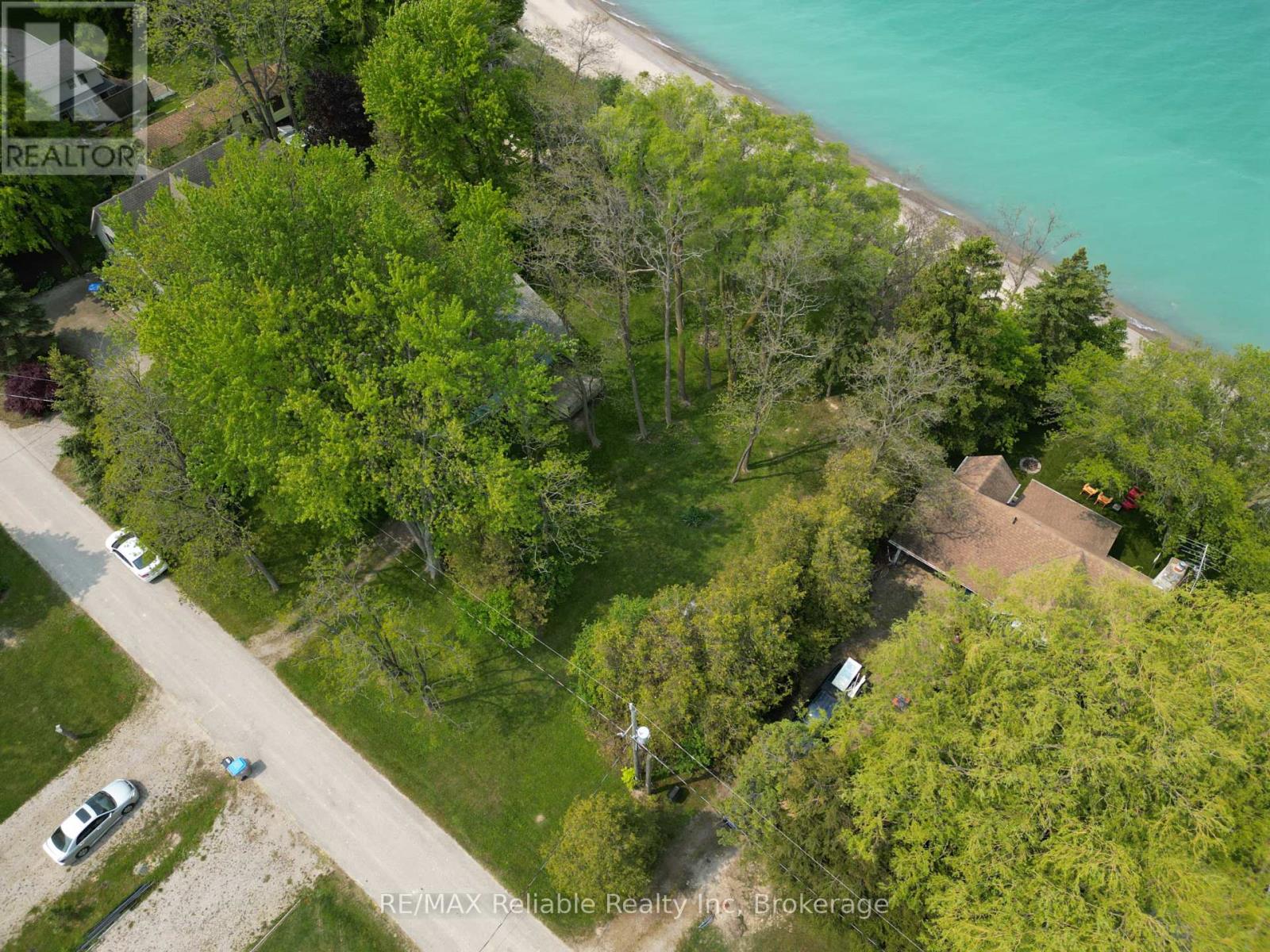 77543 Melena Drive, Bluewater, Ontario  N0M 1G0 - Photo 17 - X12336433