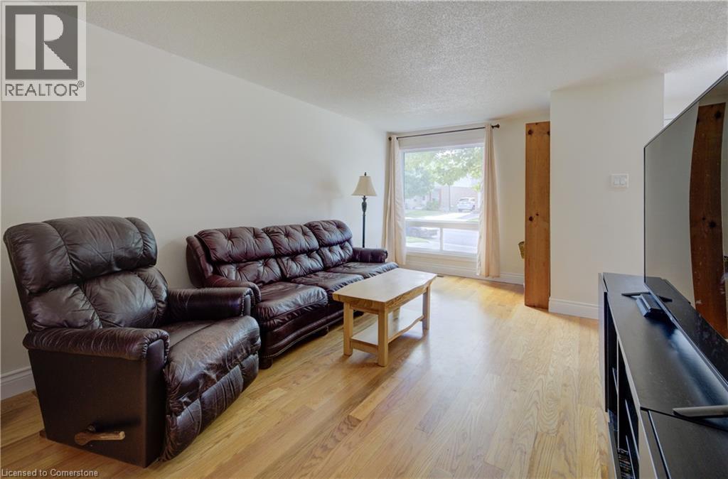 4 Troy Crescent, Guelph, Ontario  N1E 6W7 - Photo 8 - 40759053