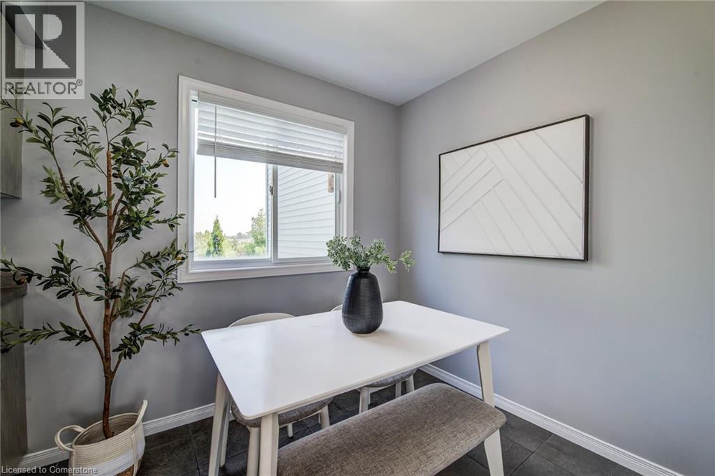 635 Grange Crescent, Waterloo, Ontario  N2T 2L9 - Photo 11 - 40759043