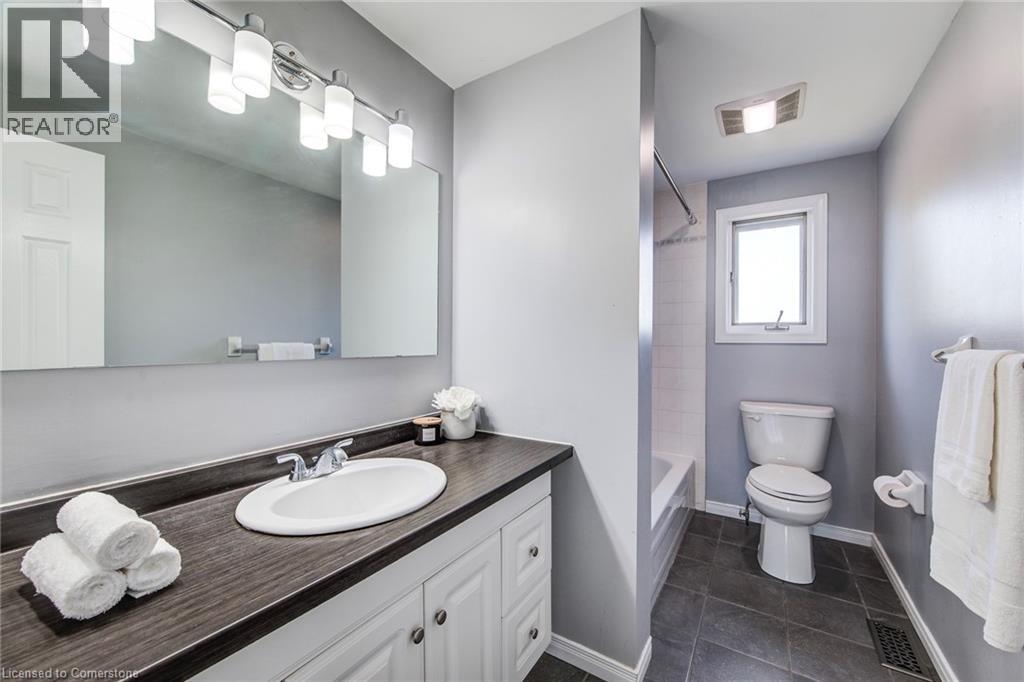 635 Grange Crescent, Waterloo, Ontario  N2T 2L9 - Photo 18 - 40759043