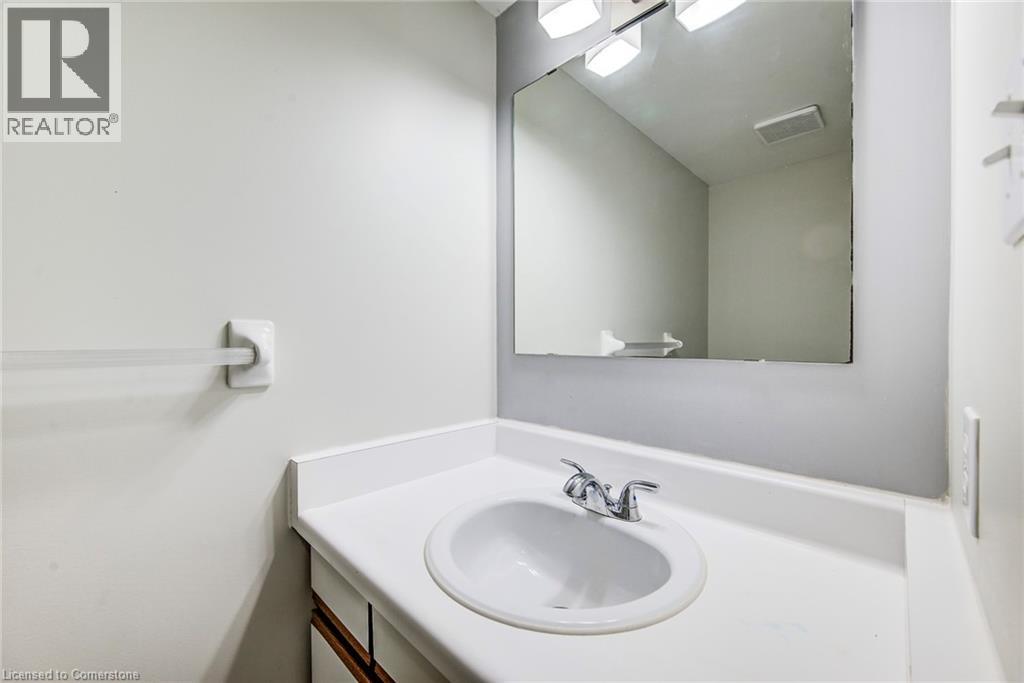 635 Grange Crescent, Waterloo, Ontario  N2T 2L9 - Photo 19 - 40759043