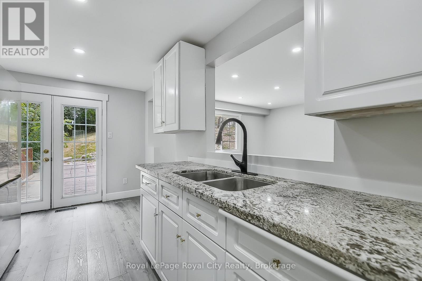 691 College Avenue W, Guelph, Ontario  N1G 2Y2 - Photo 13 - X12336471