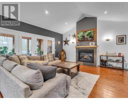 93 MAINHOOD'S ROAD, Huntsville, Ontario