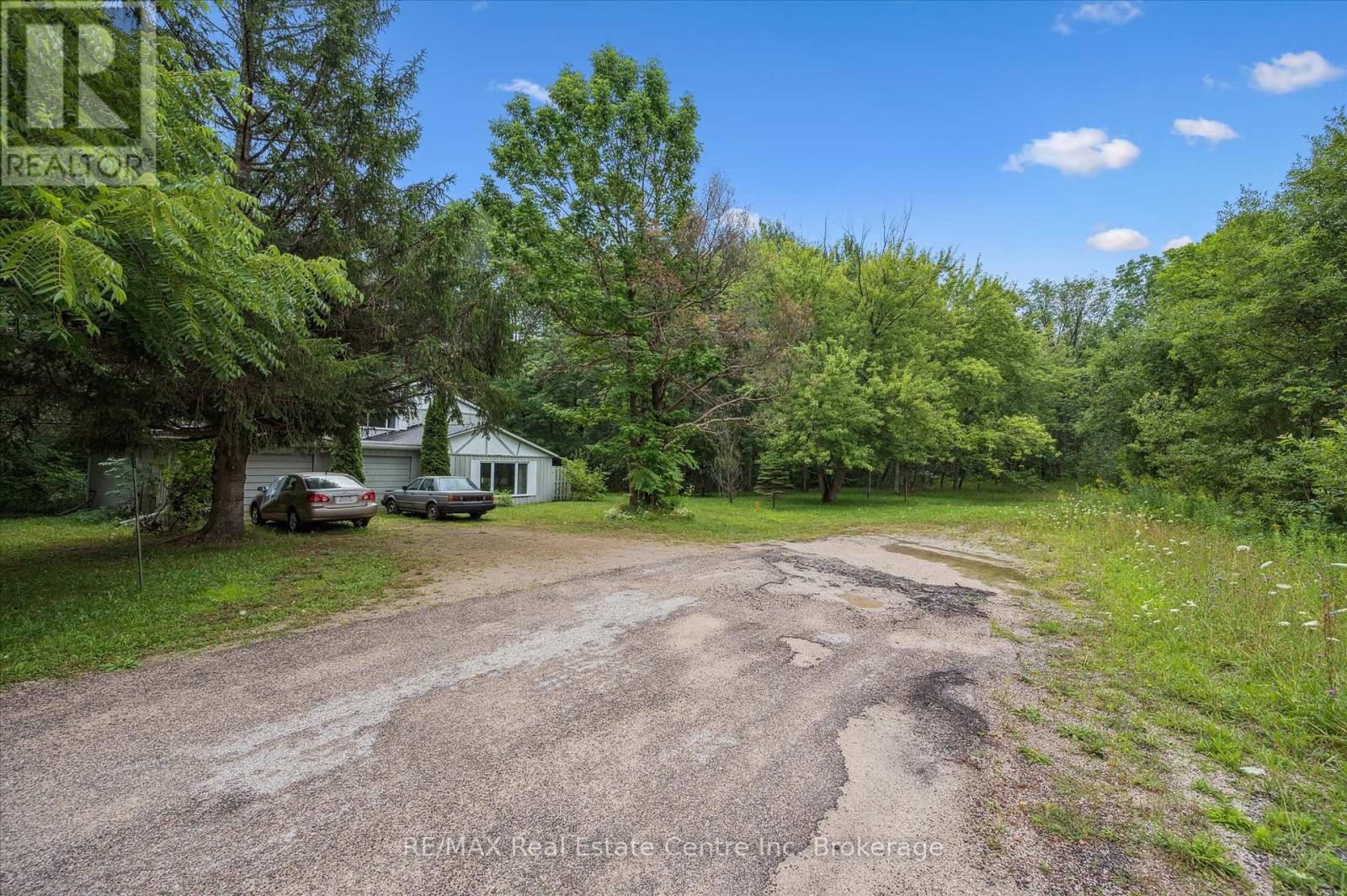 137 Finden Street, Georgian Bluffs, Ontario  N4K 6V5 - Photo 11 - X12336642