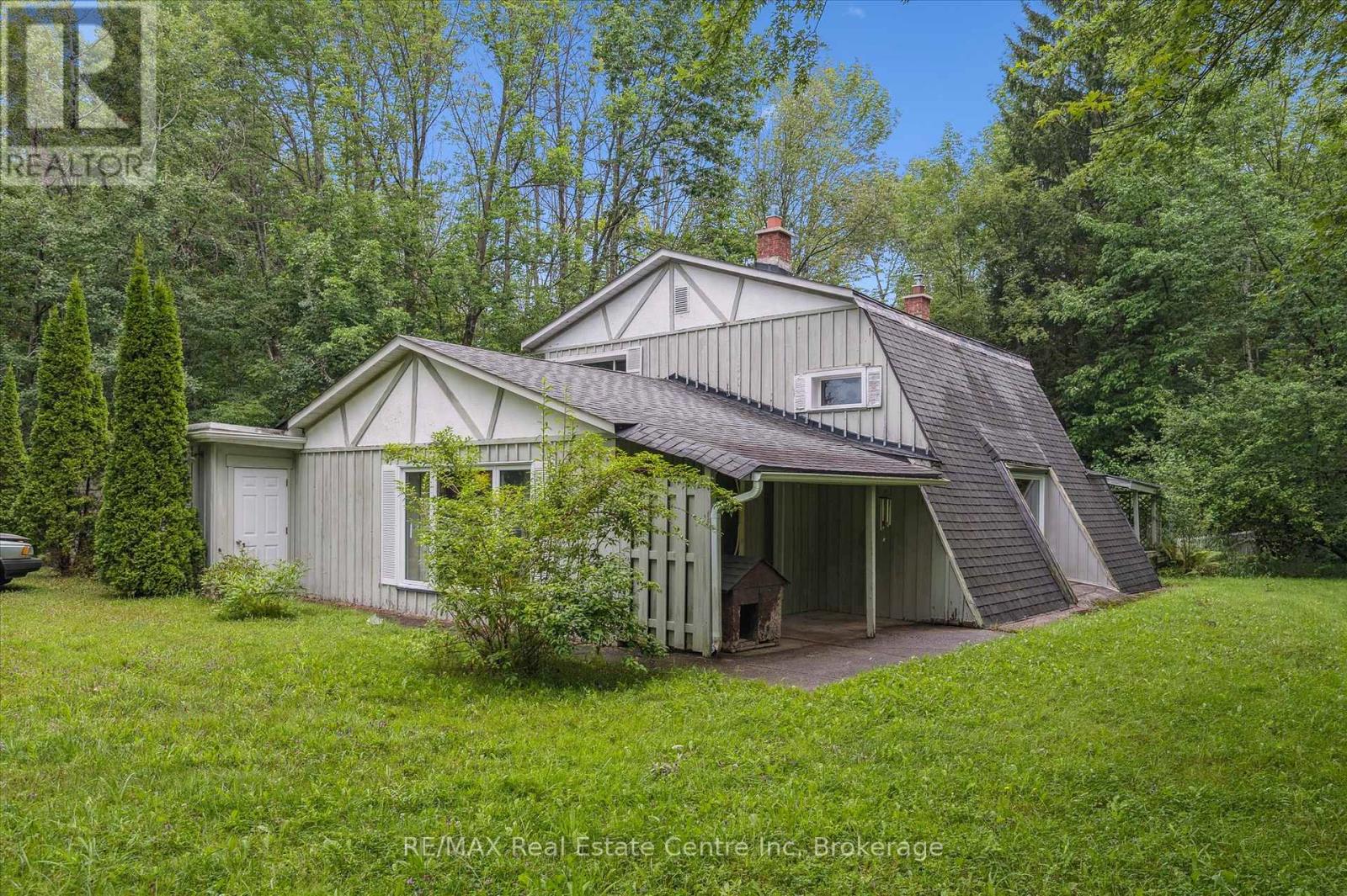 137 Finden Street, Georgian Bluffs, Ontario  N4K 6V5 - Photo 12 - X12336642