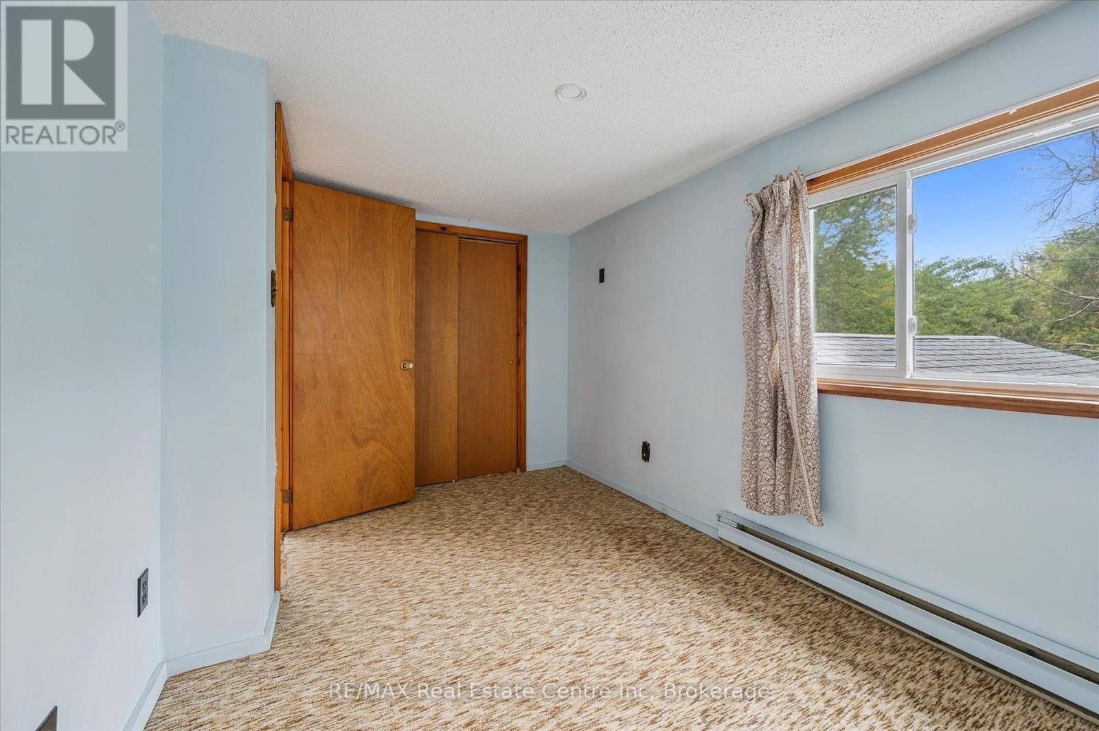 137 Finden Street, Georgian Bluffs, Ontario  N4K 6V5 - Photo 41 - X12336642