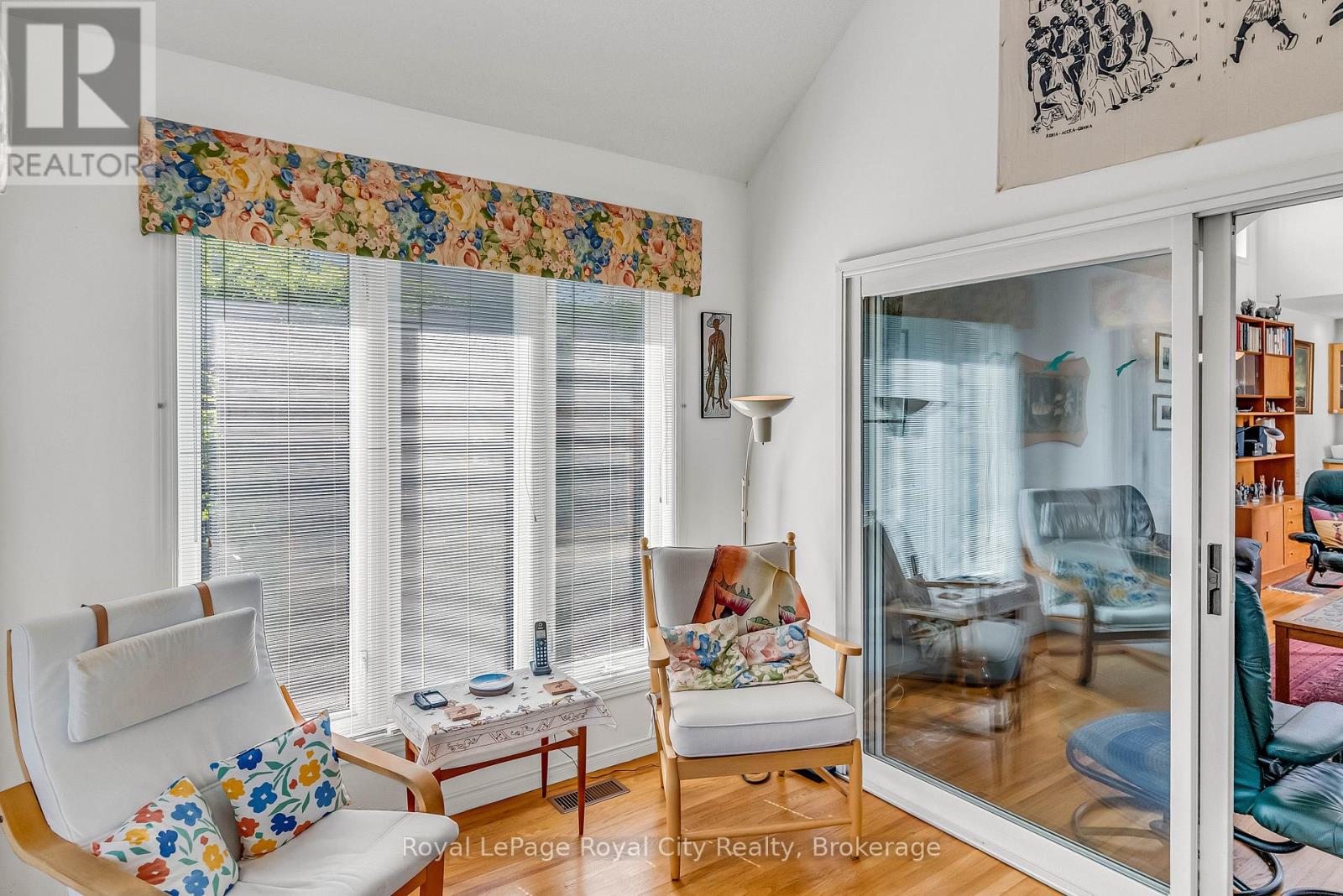 61 Waxwing Crescent, Guelph, Ontario  N1C 1E3 - Photo 19 - X12336921