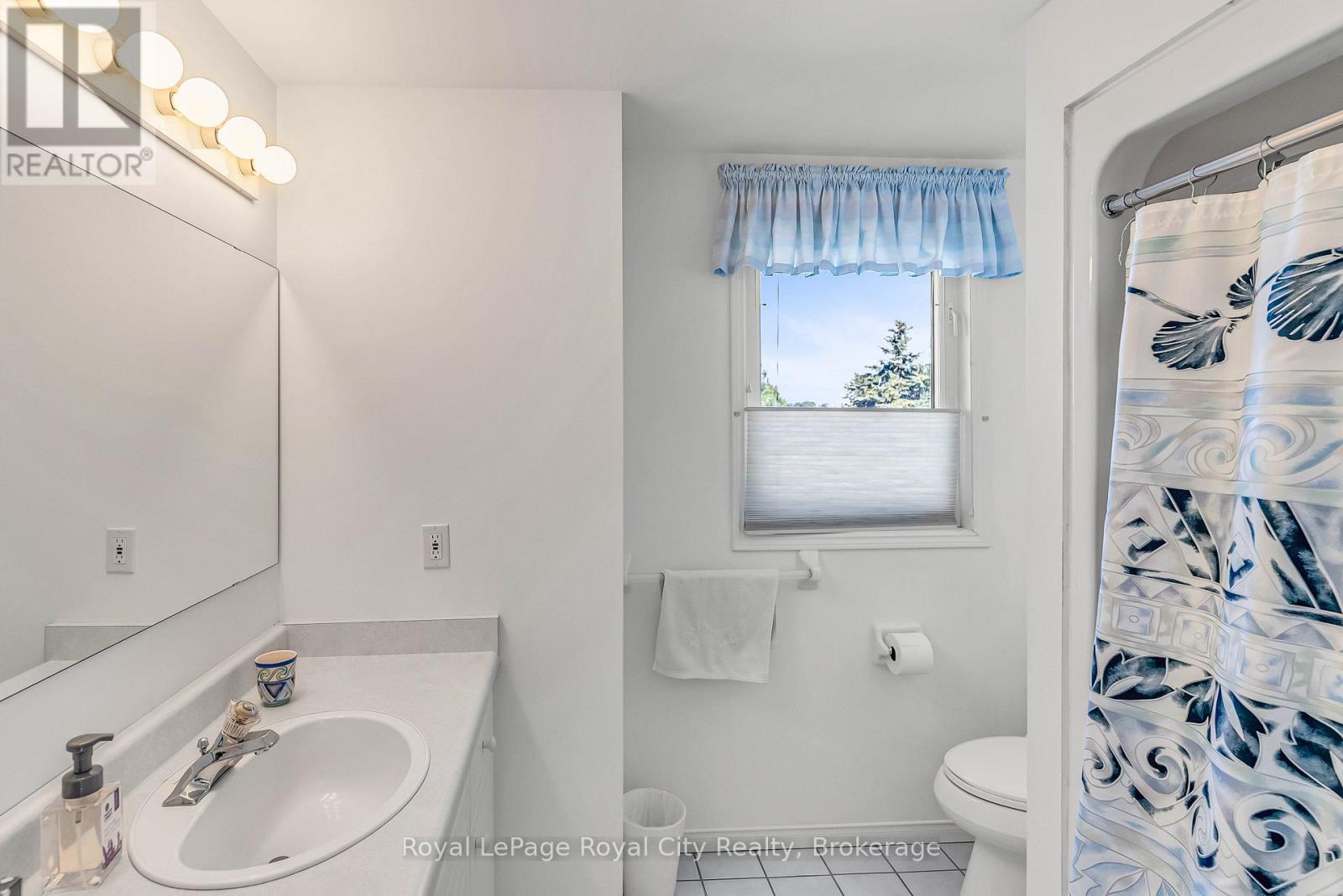 61 Waxwing Crescent, Guelph, Ontario  N1C 1E3 - Photo 29 - X12336921