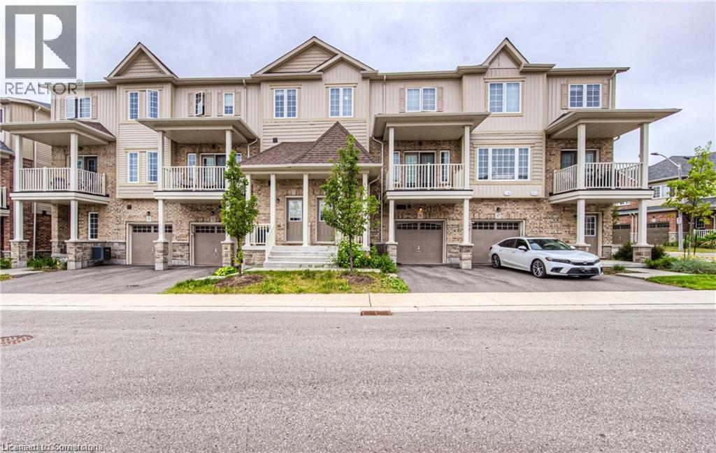 15 DEWBERRY Drive, Kitchener, Ontario