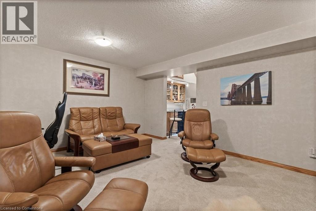 225 Benjamin Road Unit# 20, Waterloo, Ontario  N2V 1Z3 - Photo 34 - 40753698