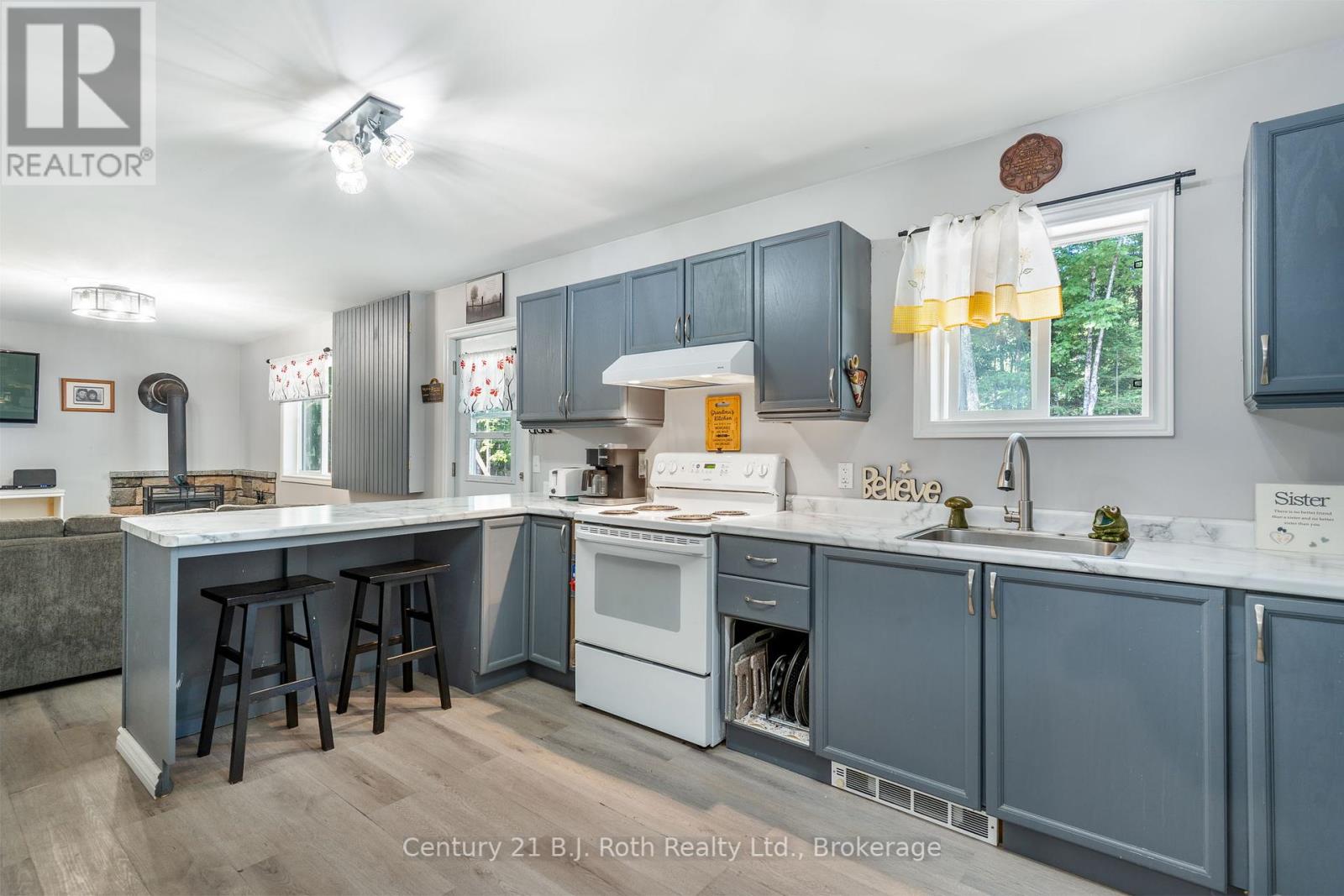 12664 Haliburton County Road 503, Highlands East, Ontario  K0L 2Y0 - Photo 6 - X12337031