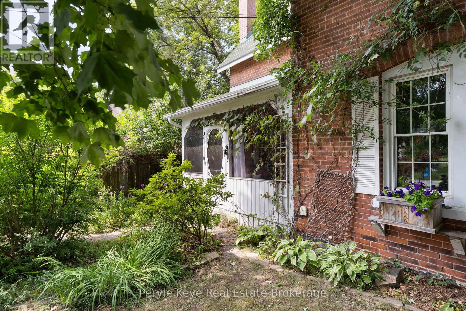 9 King Street, Bracebridge, Ontario  P1L 1H4 - Photo 22 - X12337051