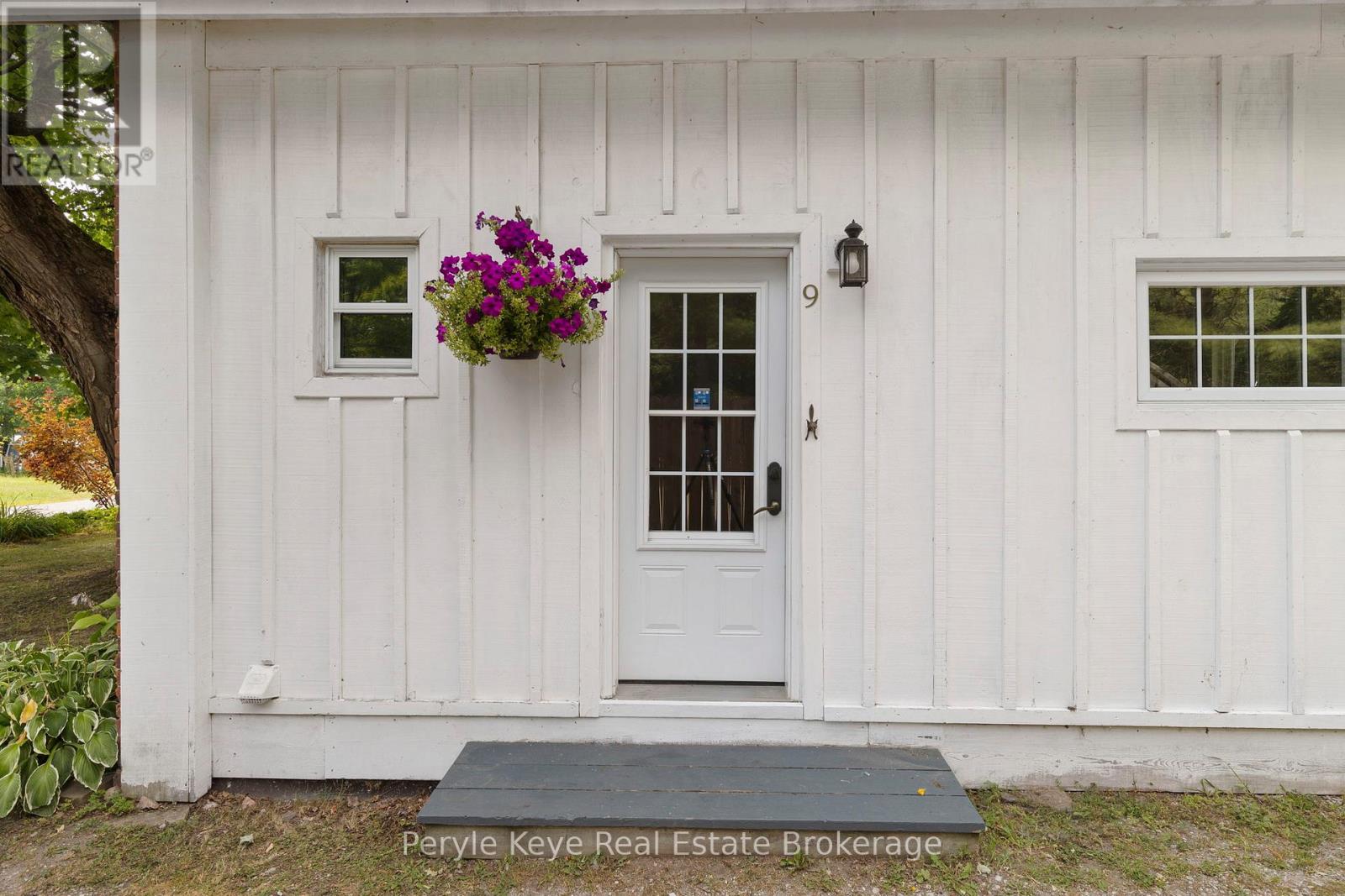 9 King Street, Bracebridge, Ontario  P1L 1H4 - Photo 9 - X12337051