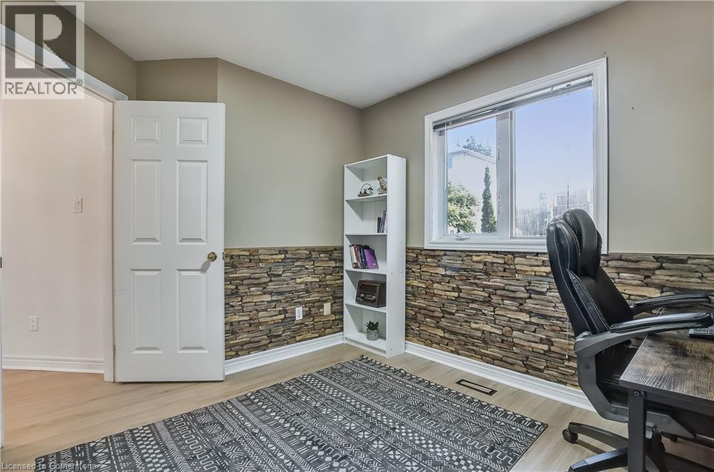 95 General Drive, Kitchener, Ontario  N2K 3S7 - Photo 18 - 40759413