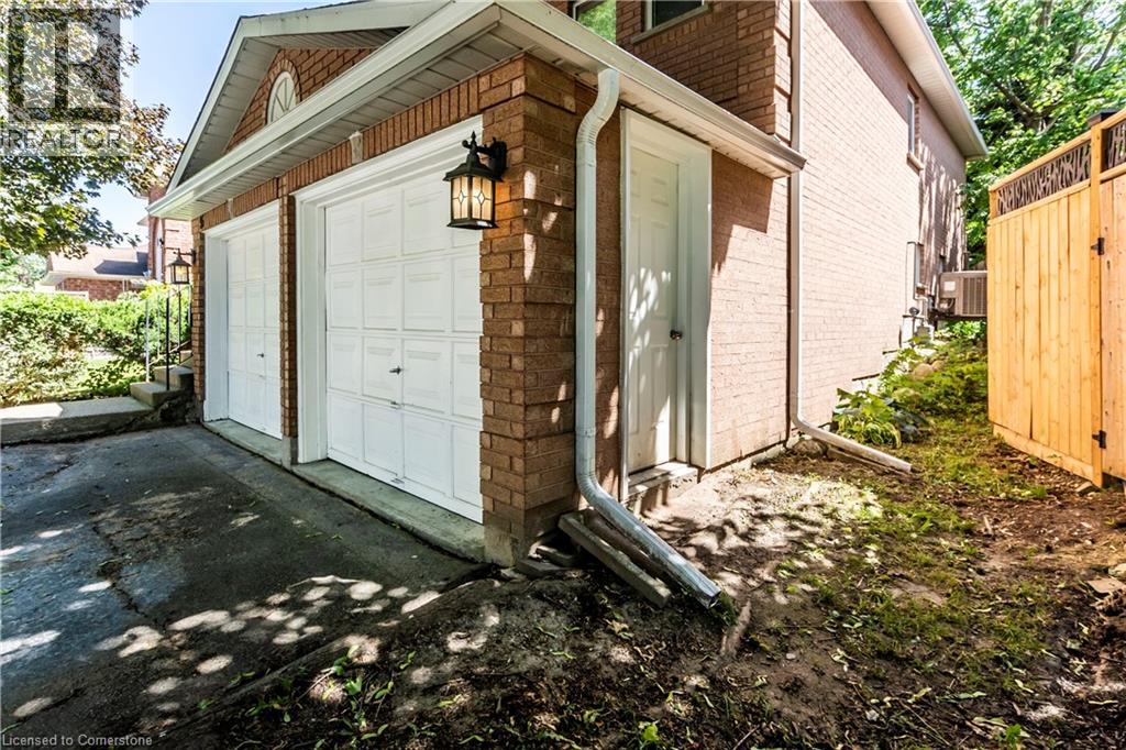 95 General Drive, Kitchener, Ontario  N2K 3S7 - Photo 3 - 40759413