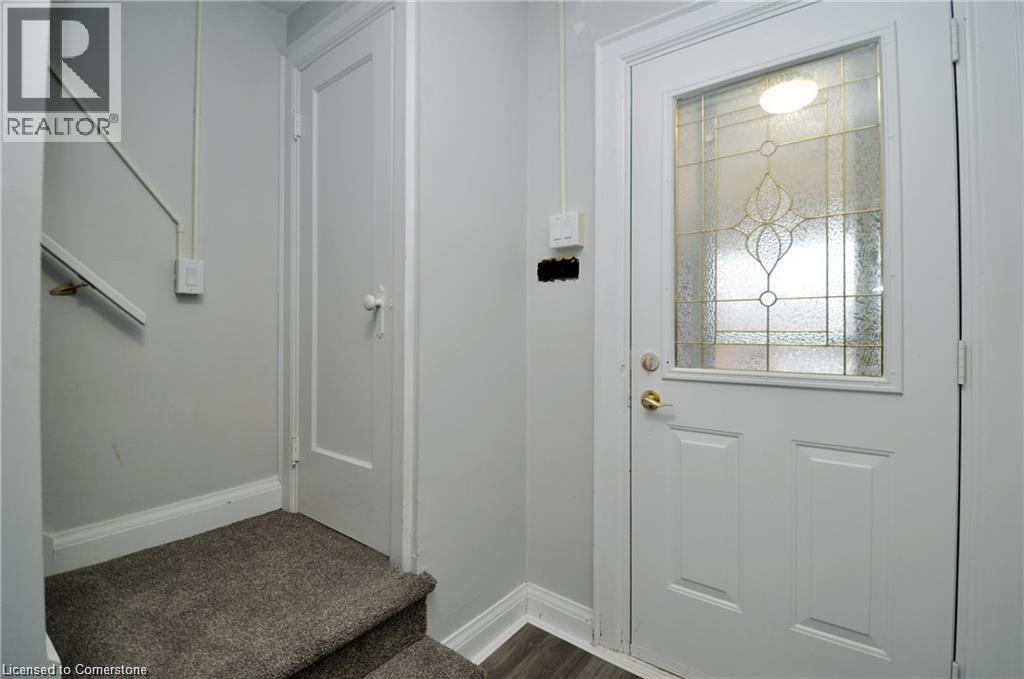44 Martin Street Unit# 1, Kitchener, Ontario  N2G 2X2 - Photo 3 - 40759176