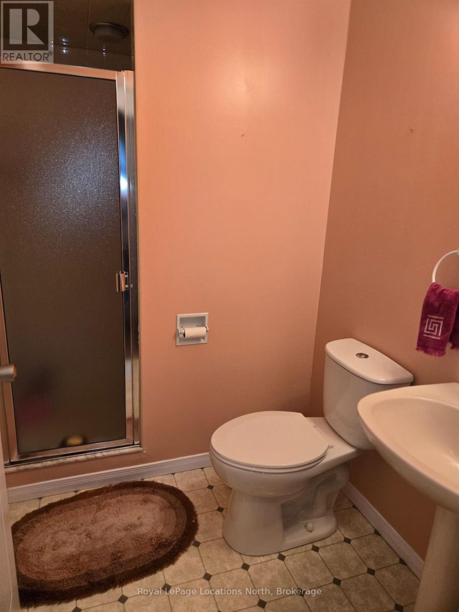 21 Langevin Drive, Wasaga Beach, Ontario  L9Z 1C6 - Photo 32 - S12337844
