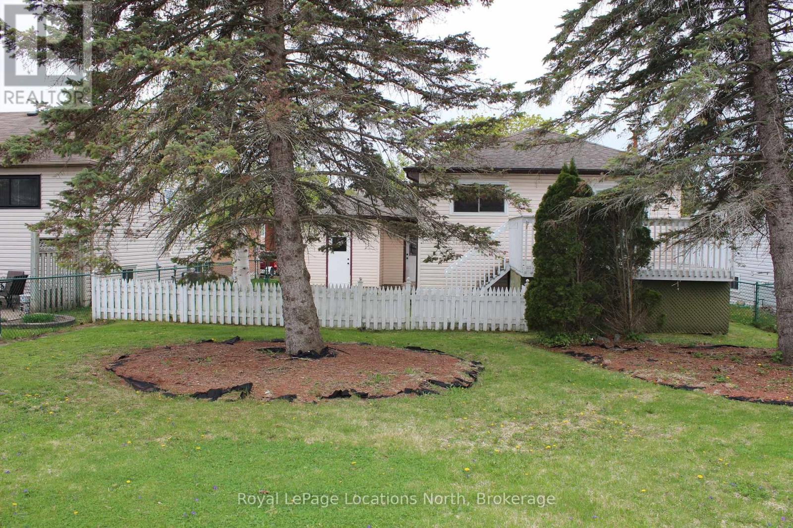 21 Langevin Drive, Wasaga Beach, Ontario  L9Z 1C6 - Photo 8 - S12337844